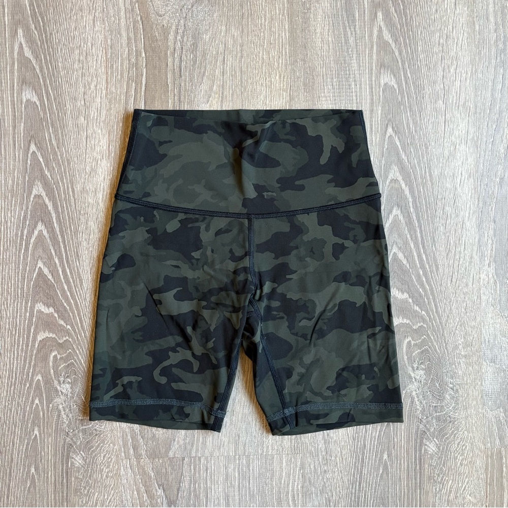 Lululemon Wunder Under High-Rise Shorts